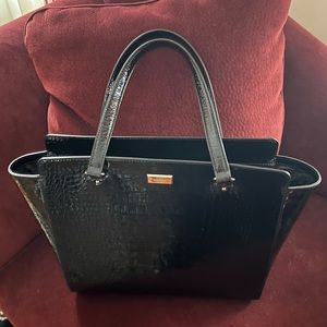 Beautiful Kate Spade black patent leather Tote pocketbook